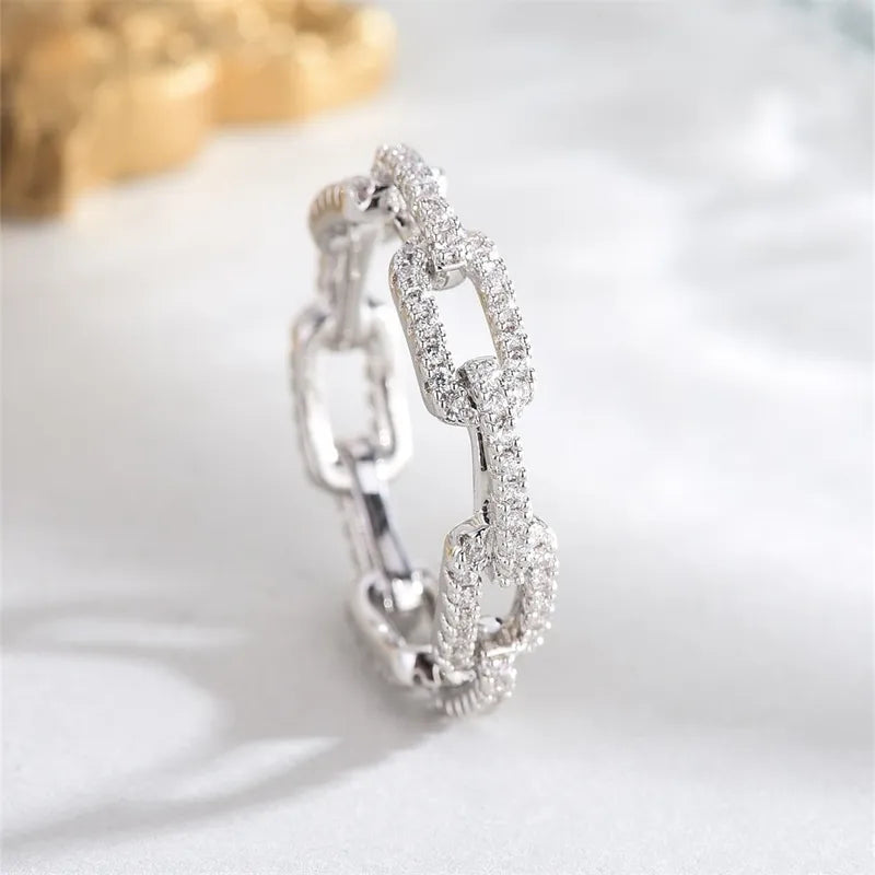 Pavé Chain Link Ring (Pre-Order) - HAPPY HOURS